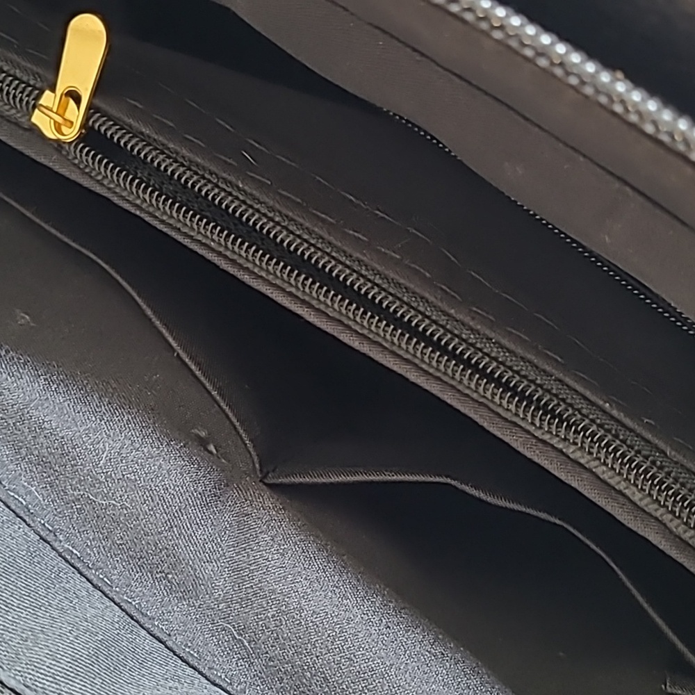 Shoulder bag black and cream medium size